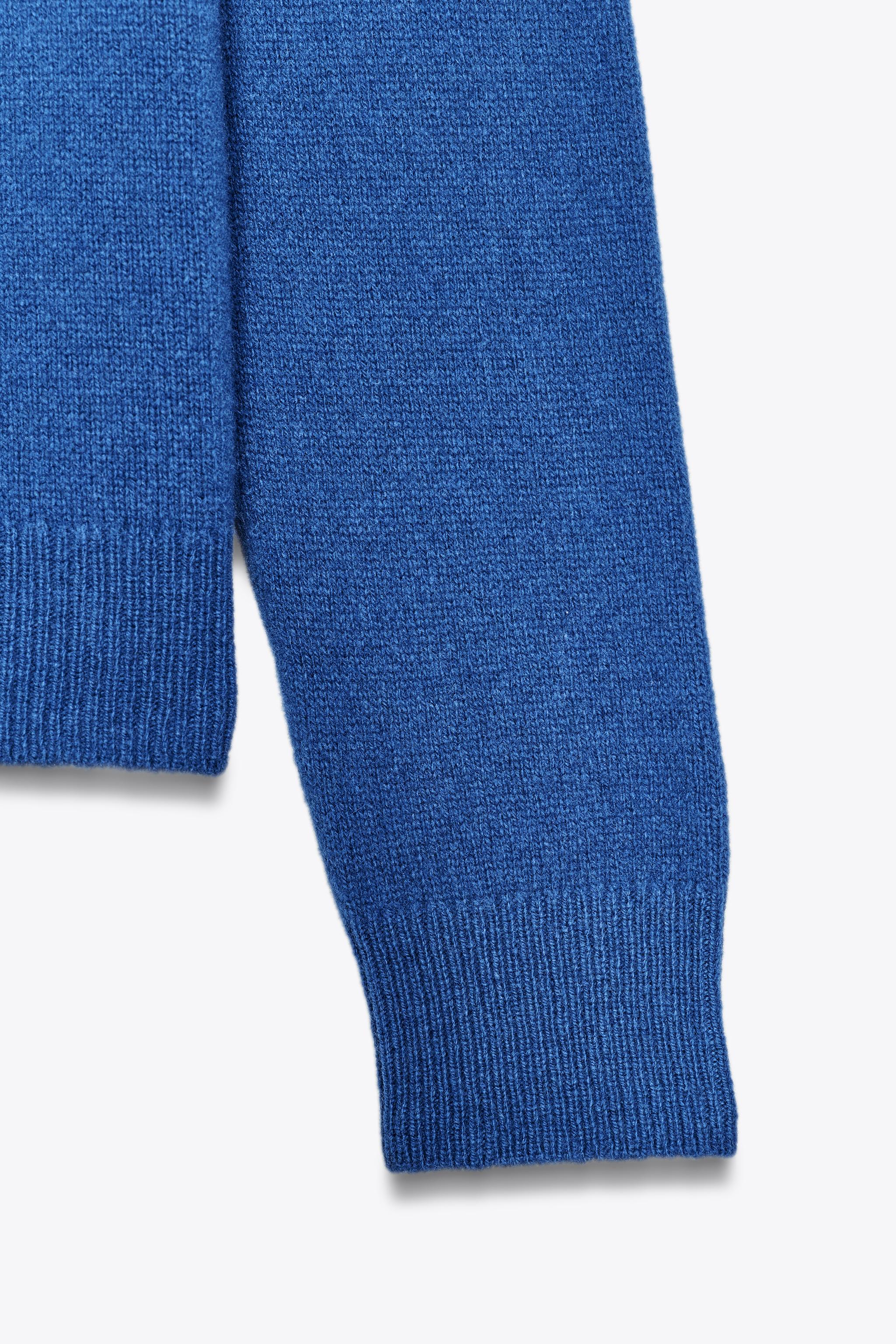 LONG SLEEVE CASHMERE AND WOOL SWEATER